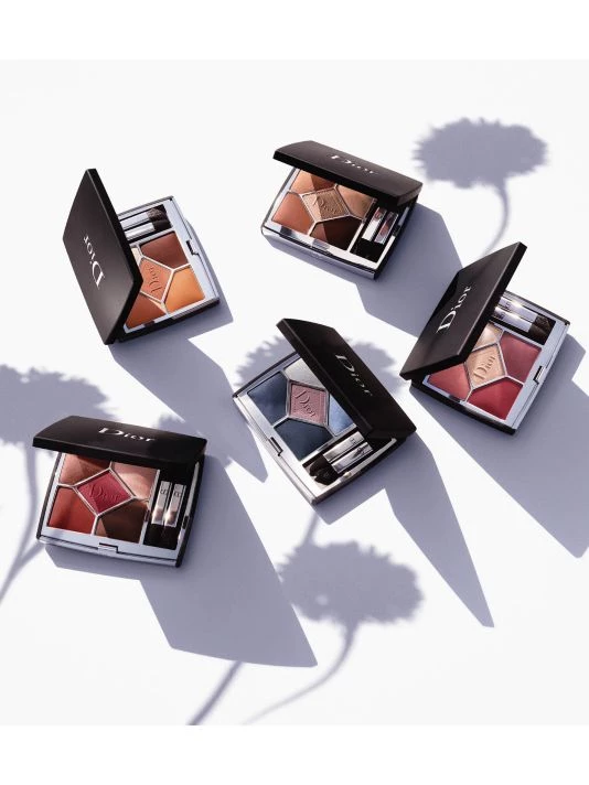 Dior Velvet Limited Edition 5 Couleurs Couture Eyeshadow Palette 729 Rosa Mutabilis 7 Dior Velvet Limited Edition 5 Couleurs Couture Eyeshadow Palette 729 Rosa Mutabilis - Image 5