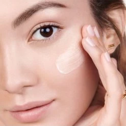 Dior Prestige Light-In-White L'émulsion Lumière -Dior Sales Shop unnamed file 753