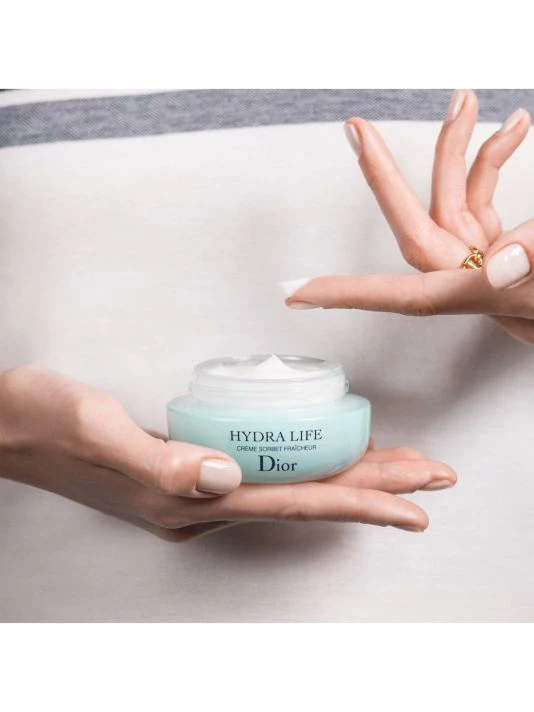 Dior Hydra Life Fresh Sorbet Creme Moisturizer 9 Dior Hydra Life Fresh Sorbet Creme Moisturizer - Image 7